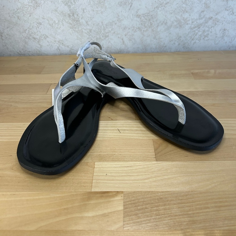 The Drop Slingback Thong Sandals Silver Minimalist Flat Size 12 NWT